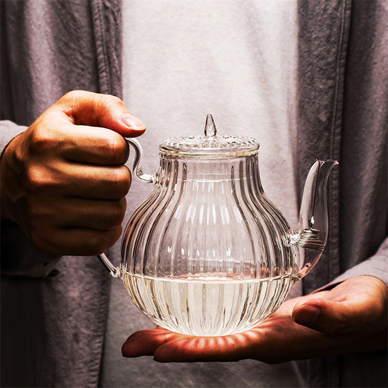 Teiera in Vetro a Righe da 700 - Nettle Leaf Tea recensione e prezzo